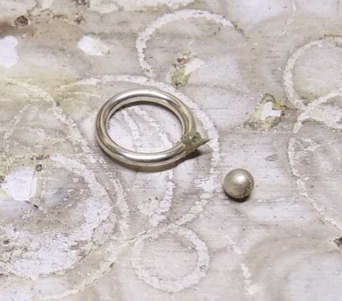 Judy Larson's Making Chain with Wubbers and Wire - Extender Chain, Contemporary Wire Jewelry, Making Chain, Chain Making , Butane Torch, Soldering, Solder, add a little interest to each extender chain end